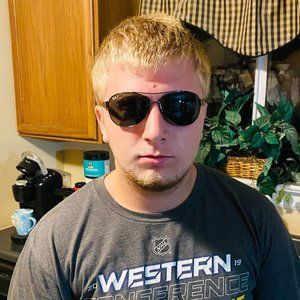 Meet your Posher, Beau